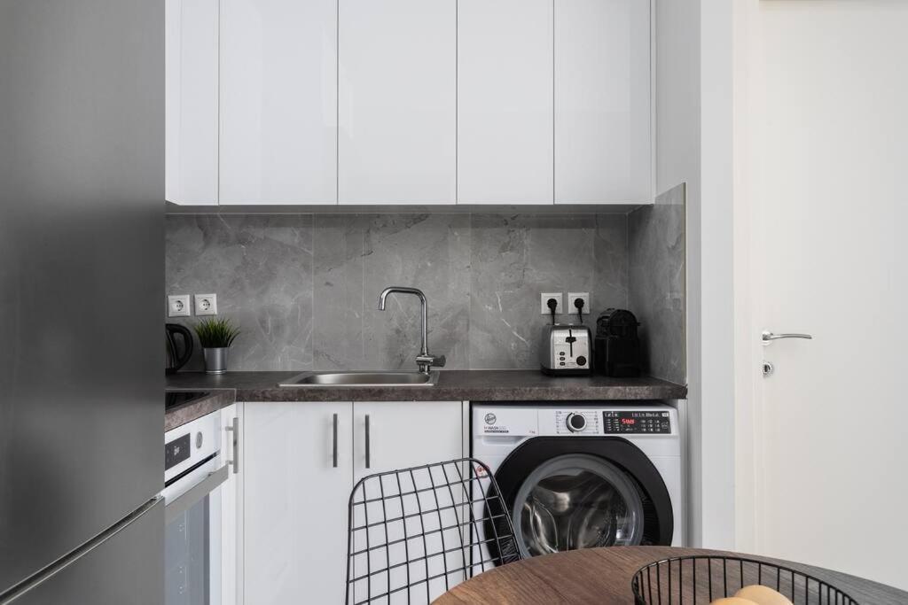 Sublime 1Br Apartment In Koukaki By Upstreet Афины Экстерьер фото