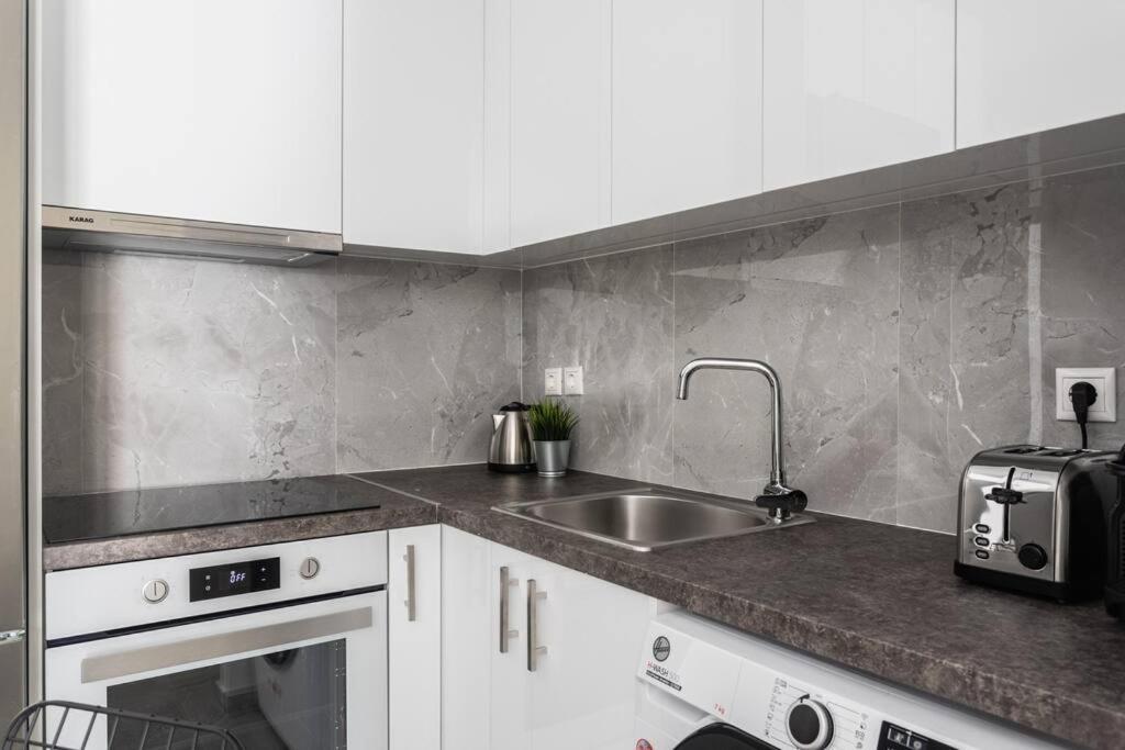 Sublime 1Br Apartment In Koukaki By Upstreet Афины Экстерьер фото